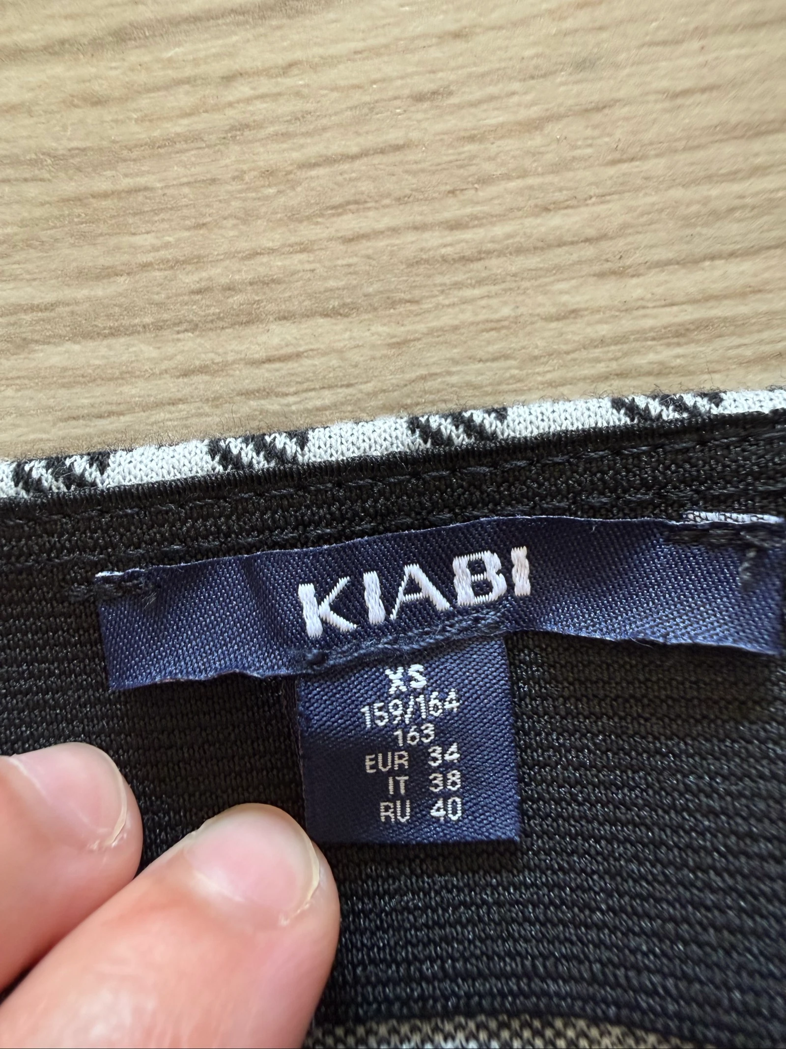 Mini falda ajustada a cuadros blanco y negro Kiabi talla 34 XS – photo 5